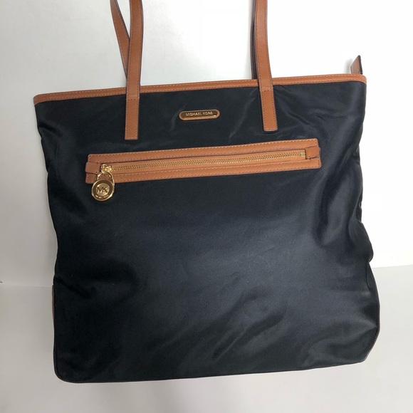 MICHAEL KORS KEMPTON LARGE TOTE - Picture 2 of 7
